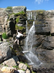 georgina_at_the_waterfall