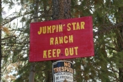 jumpin_star_ranch_sign