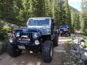 jeeps_on_the_trail