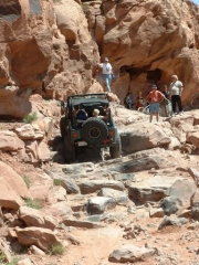 dan_up_the_cliff