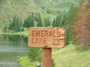 emerald_lake_sign