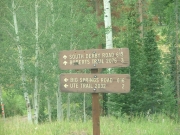sign_at_intersection_1