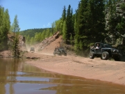 jeeps_on_gold_camp_road