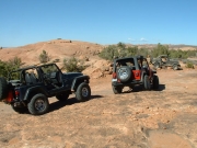 jeeps_at_lunch