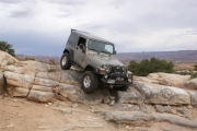 walt_down_a_bumpy_ledge