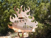 green_day_sign