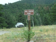 trailhead_sign