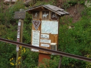 trailhead_signs_1