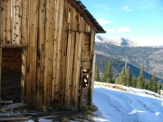 slippery_trail_around_a_building