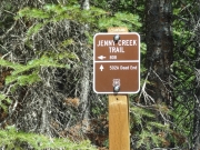 sign_to_new_trail_section