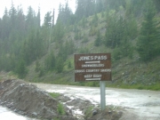 jones_pass_sign