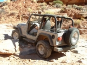 matt_on_rock_ledges