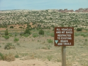 parking_area_sign_2