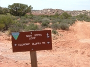 trail_sign_2