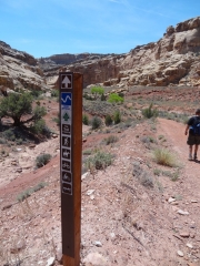 4x4_sign