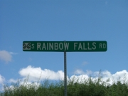 rainbow_falls_road_sign