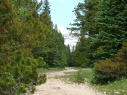 glimpse_of_snowy_mountains
