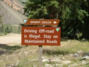 trailhead_sign