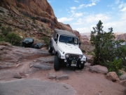 roger_on_rocks