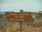 trail_sign