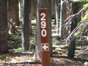 trail_sign