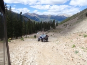 jeeps_on_the_trail