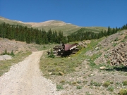 structure_near_lower_intersection_part_1