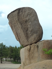 balanced_rock