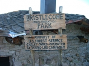 sign_at_the_lodge