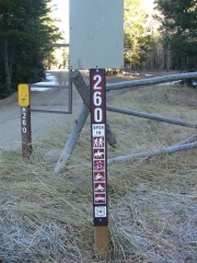 trailhead_sign_1