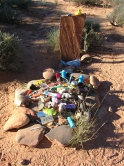 stuff_on_the_grave
