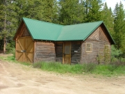 building_at_the_trailhead