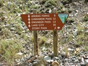 trailhead_sign