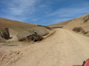 cabin_near_the_pass