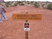 gooseneck_hiking_trail_sign