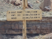 sign_at_mineral_bottom