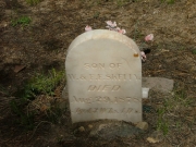 old_headstone